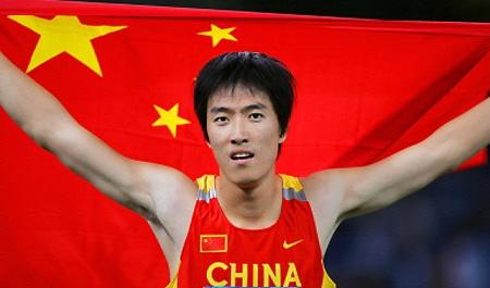 刘翔巅峰期手握10个亿代言，他到底牛在哪？咱们普通人能学到啥？